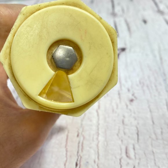 Vintage Pencil case, plastic, back to school, markers - Picture 4 of 9